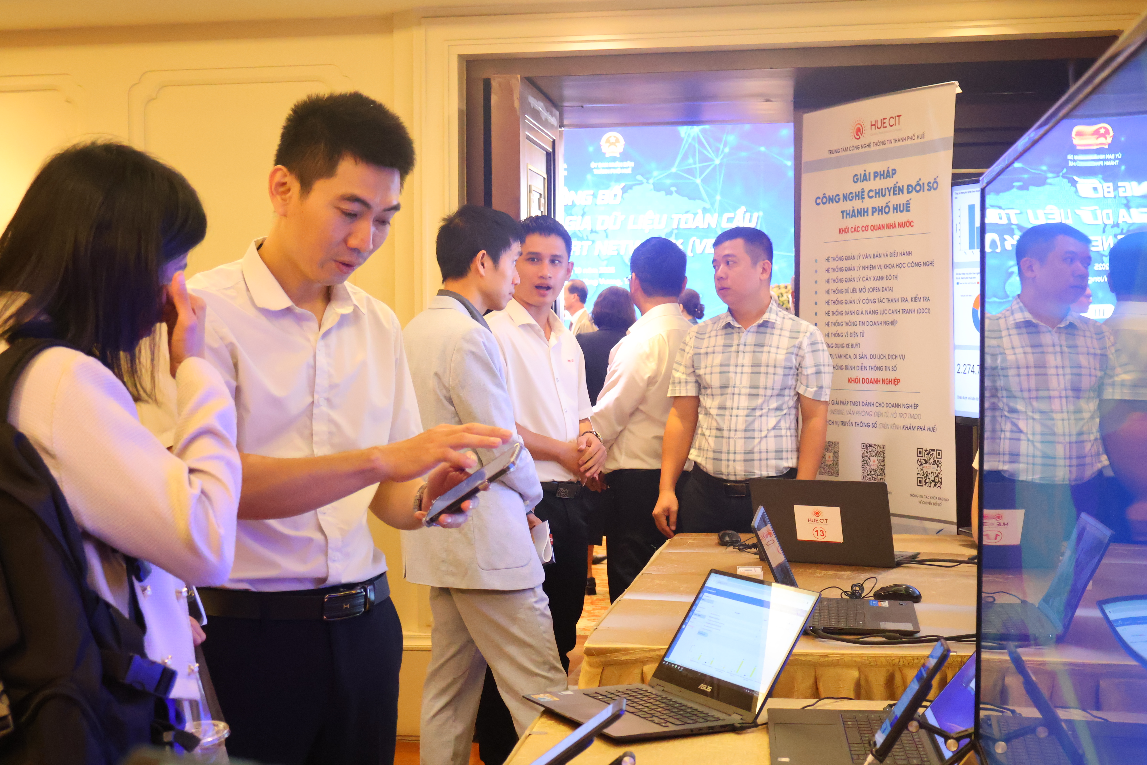 Lễ công bố mạng lưới chuyên gia dữ liệu toàn cầu tại Huế